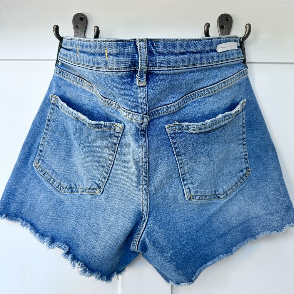 Anthropologie Pilcro Slim Boyfriend Distressed Raw Hem Jean Shorts - Size 27